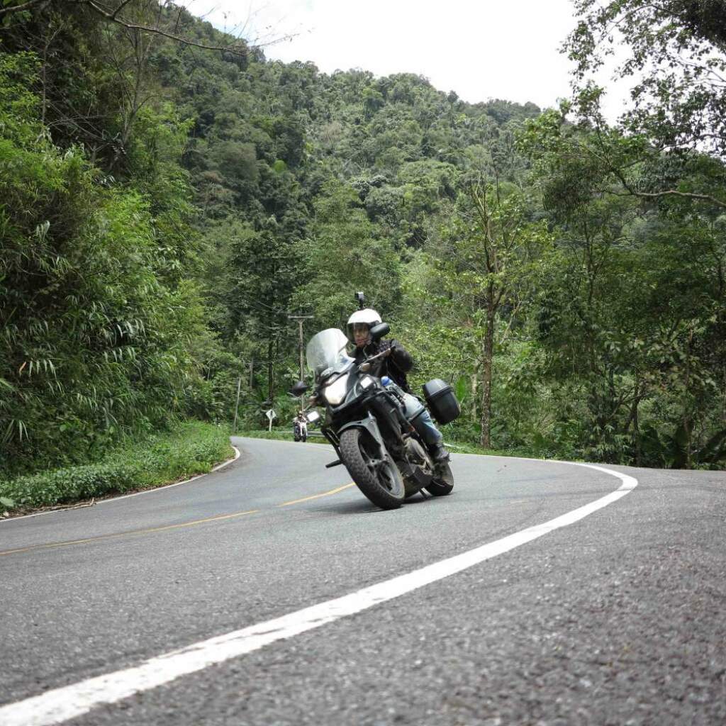 Thailand Motorradreisen: Onroad Abenteuer Auf zwei Randern